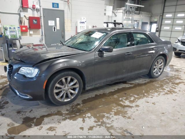 Photo 1 VIN: 2C3CCARG8JH211457 - CHRYSLER 300 