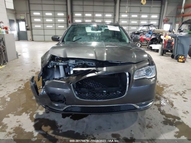 Photo 5 VIN: 2C3CCARG8JH211457 - CHRYSLER 300 