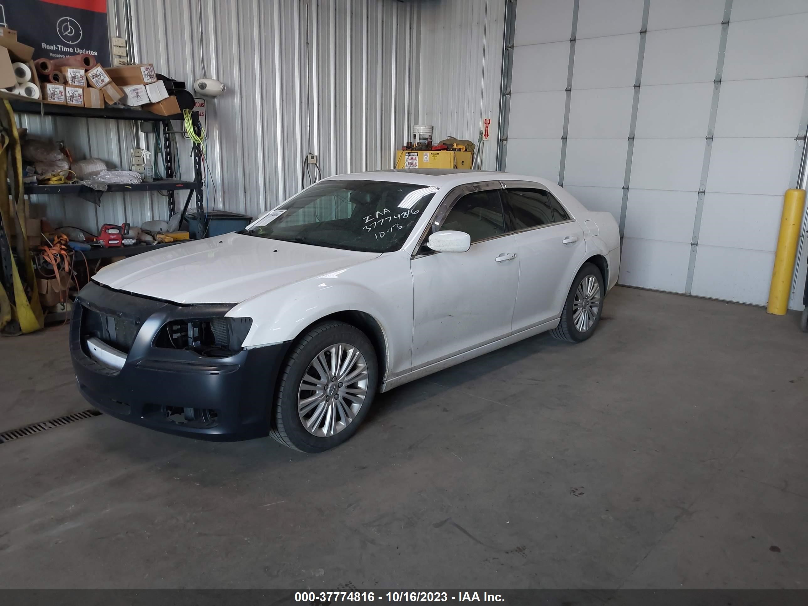 Photo 1 VIN: 2C3CCARG9EH374298 - CHRYSLER 300 