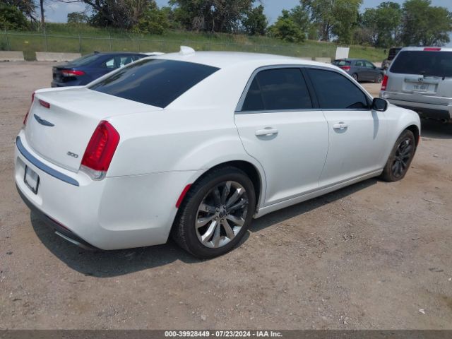 Photo 3 VIN: 2C3CCARG9HH512913 - CHRYSLER 300 