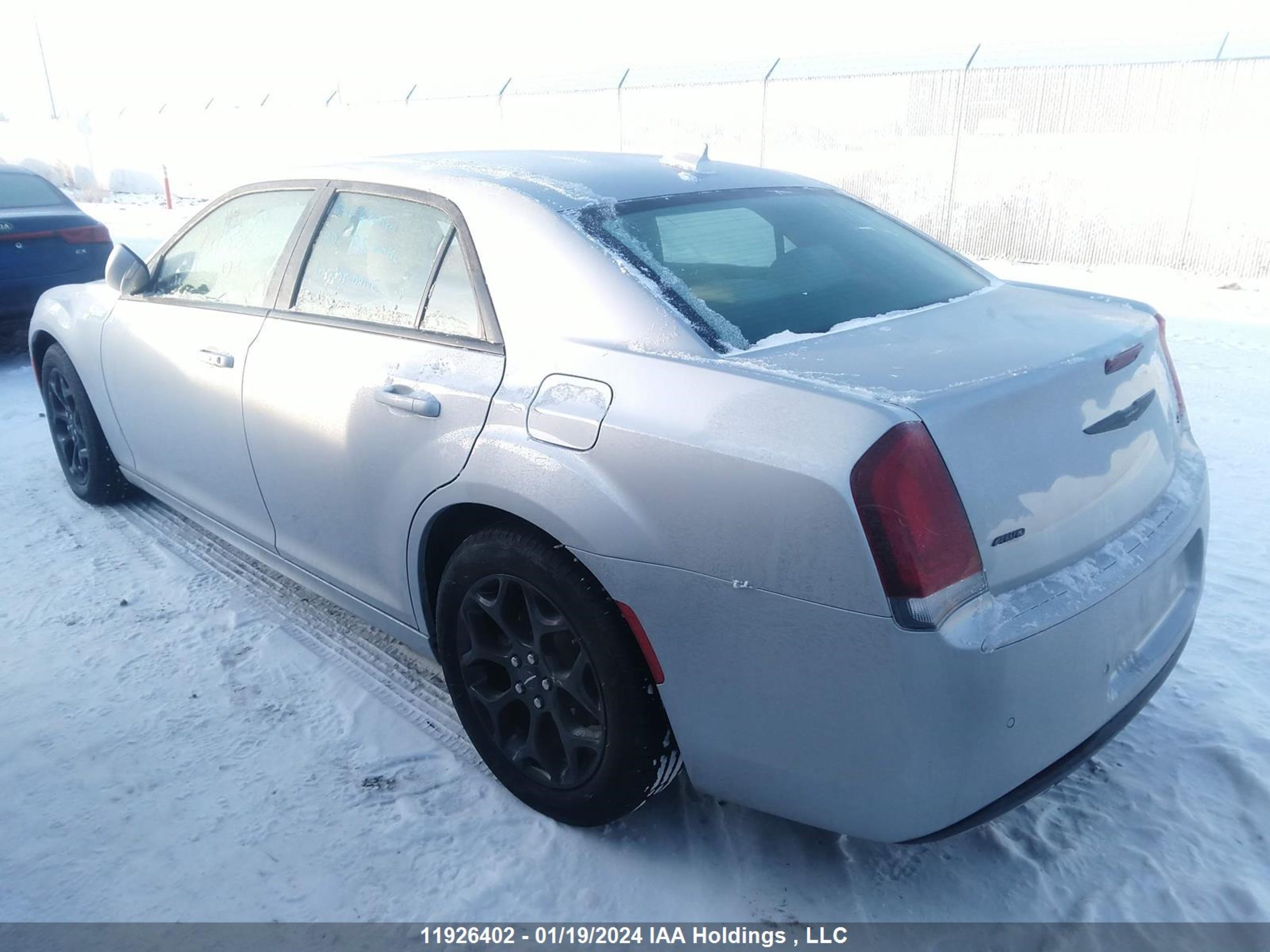 Photo 2 VIN: 2C3CCASG5NH193807 - CHRYSLER 300 