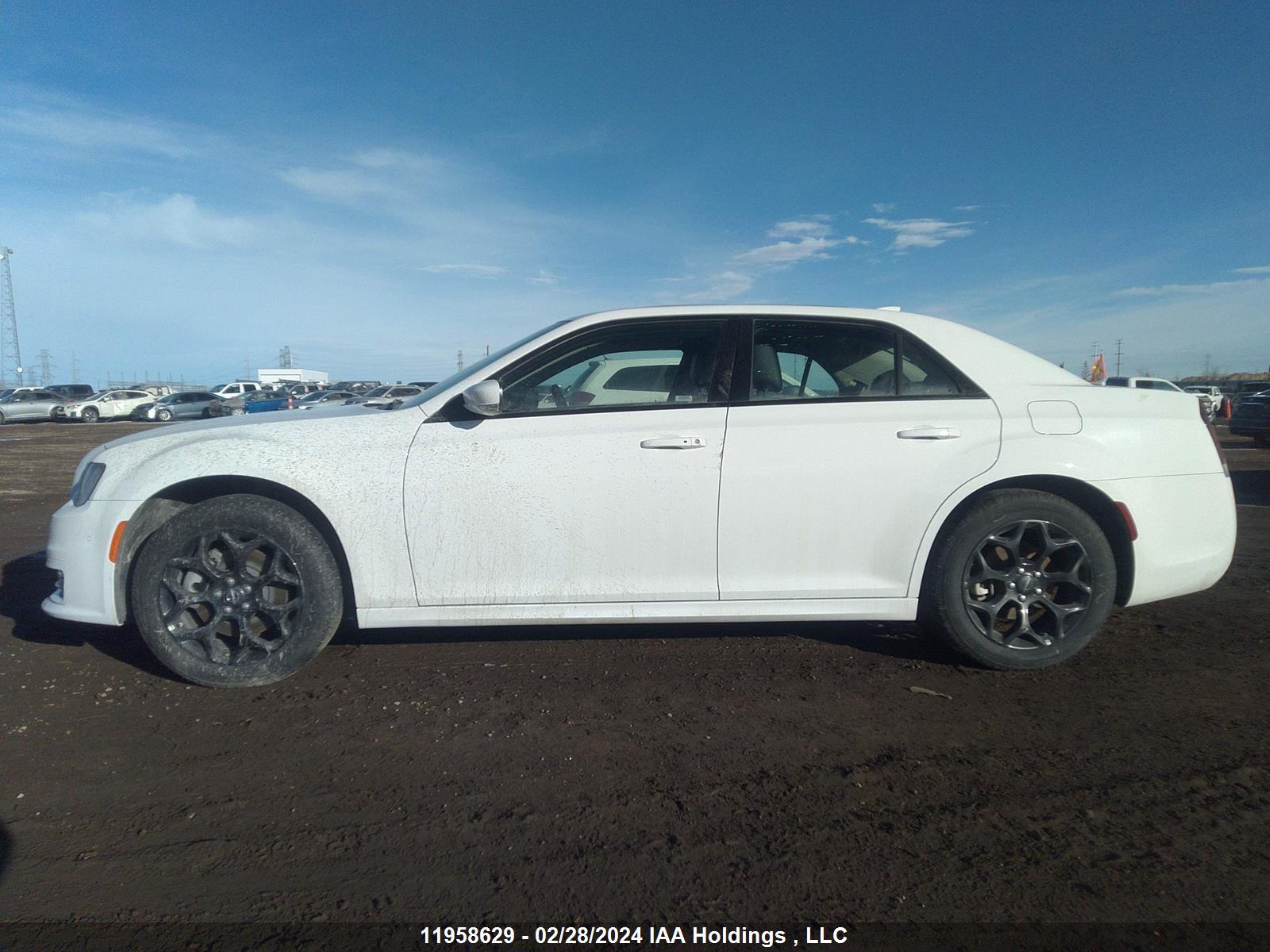 Photo 14 VIN: 2C3CCASG9PH620750 - CHRYSLER 300 