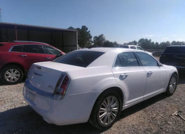 Photo 3 VIN: 2C3CCAST0DH528158 - CHRYSLER 300 