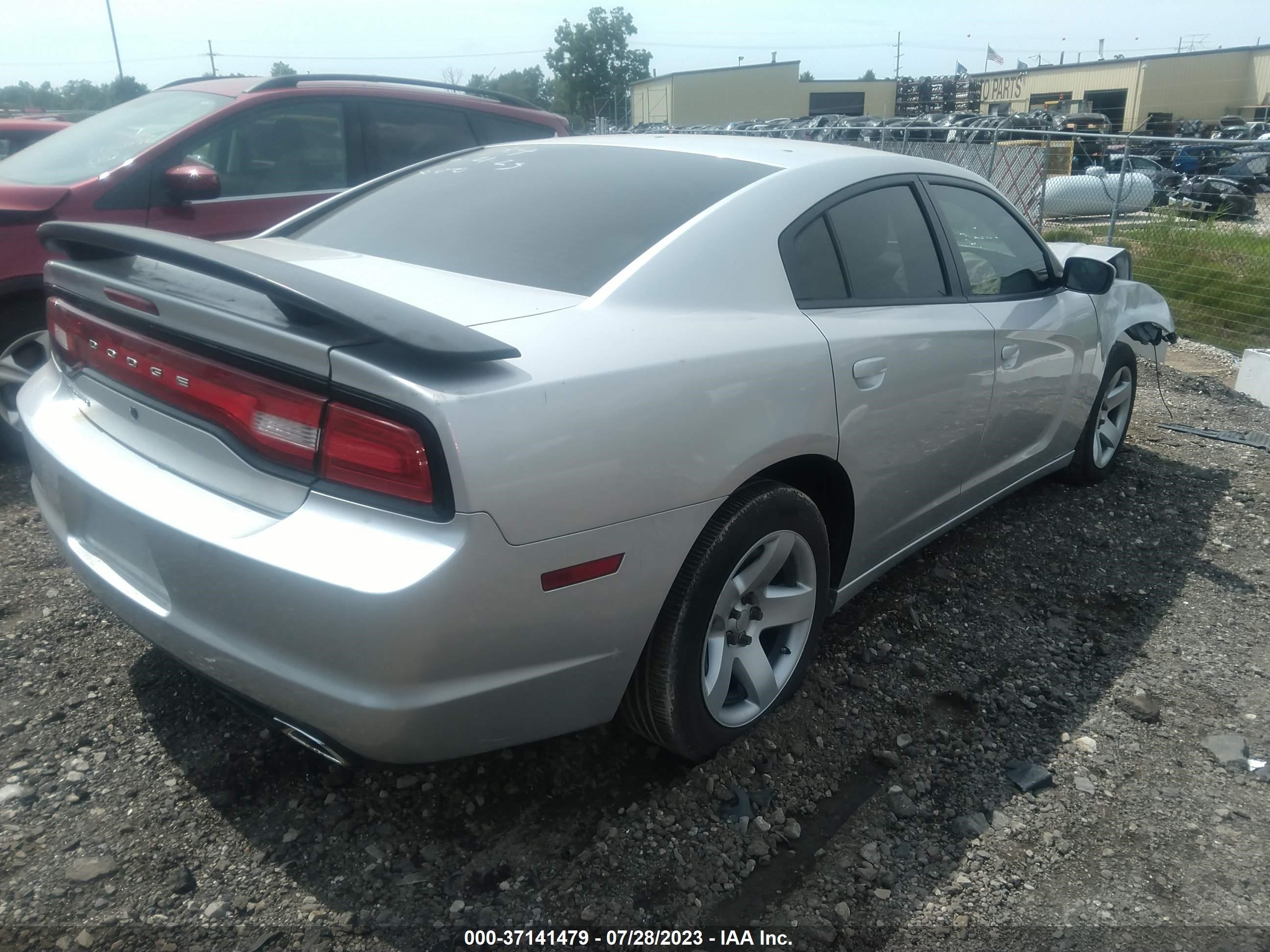 Photo 3 VIN: 2C3CDXAT1CH267784 - DODGE CHARGER 