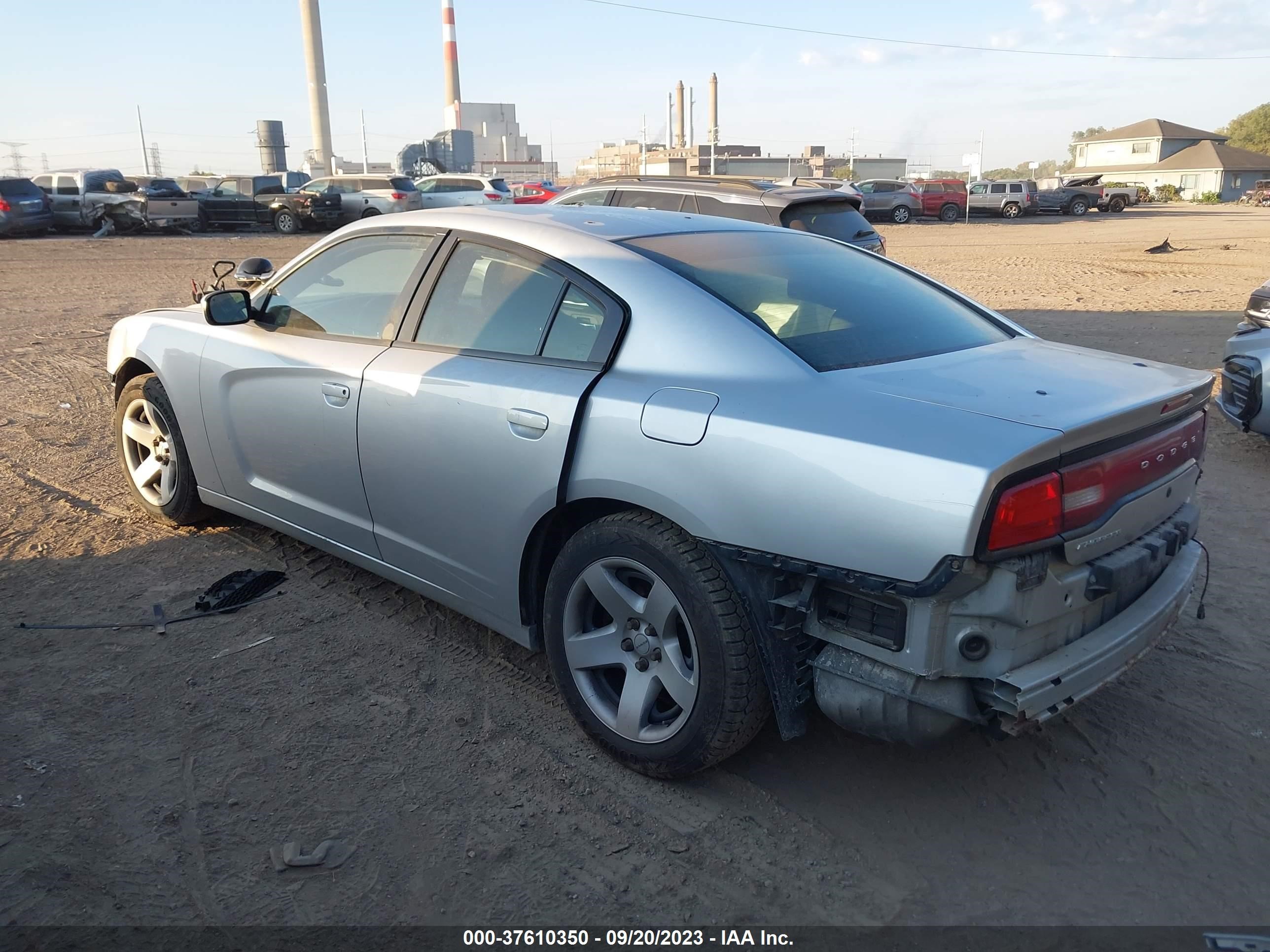 Photo 2 VIN: 2C3CDXAT5CH204025 - DODGE CHARGER 