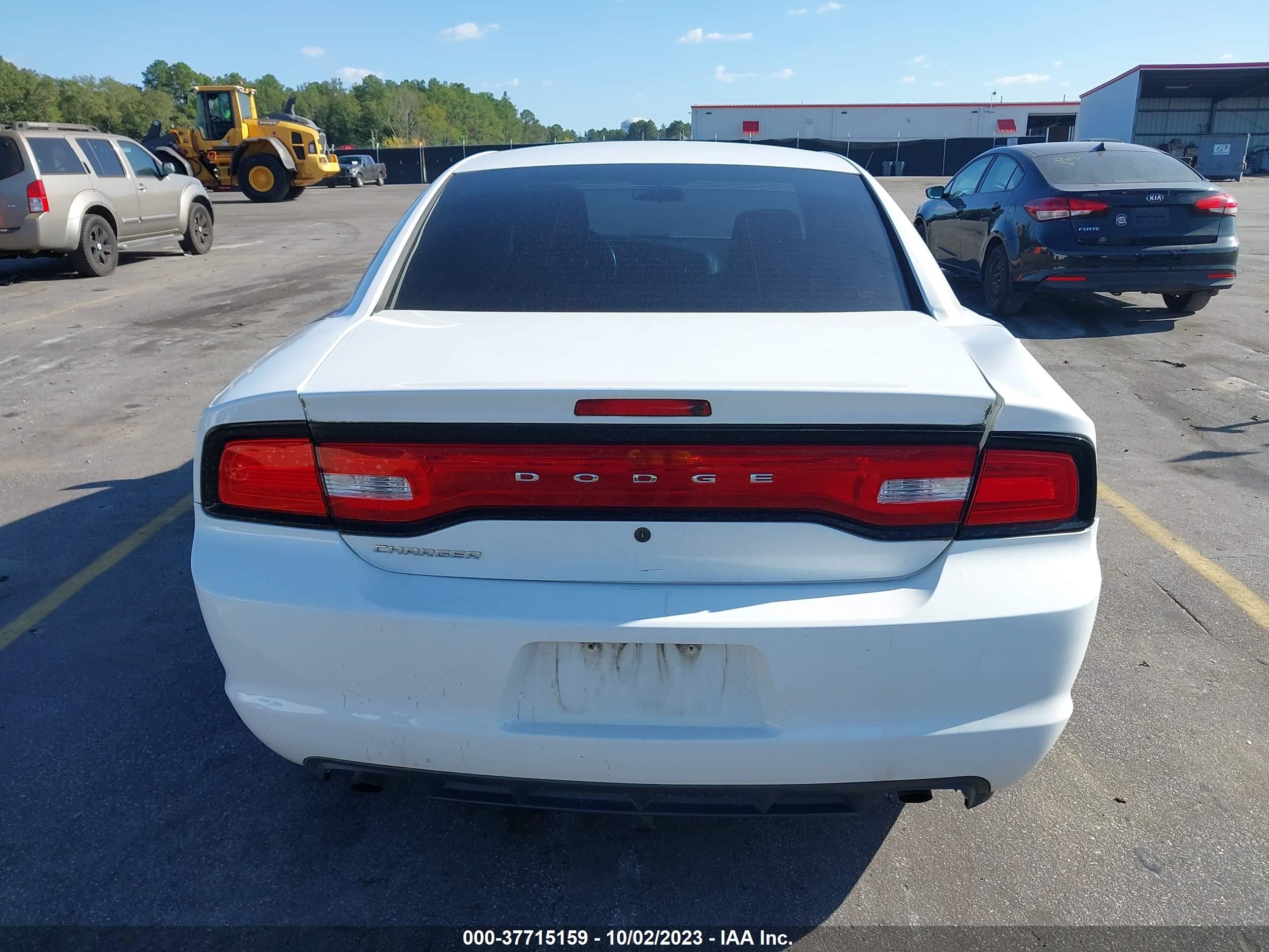 Photo 15 VIN: 2C3CDXAT6EH121335 - DODGE CHARGER 