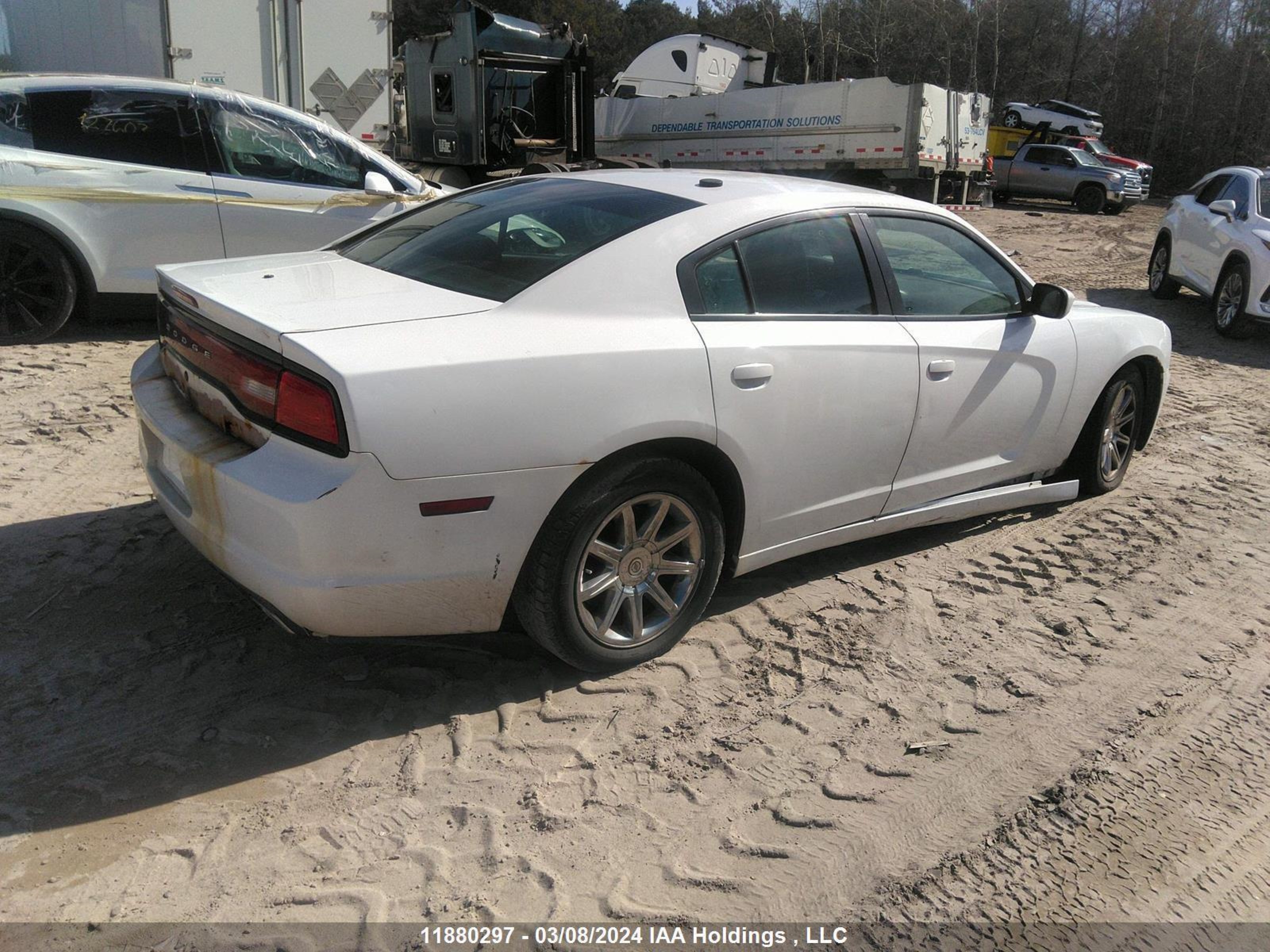 Photo 3 VIN: 2C3CDXAT7DH593655 - DODGE CHARGER 