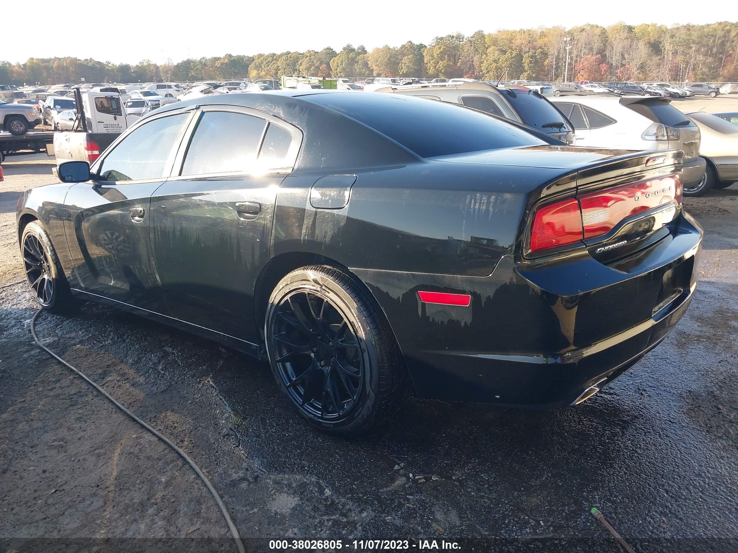 Photo 2 VIN: 2C3CDXBG0DH508897 - DODGE CHARGER 