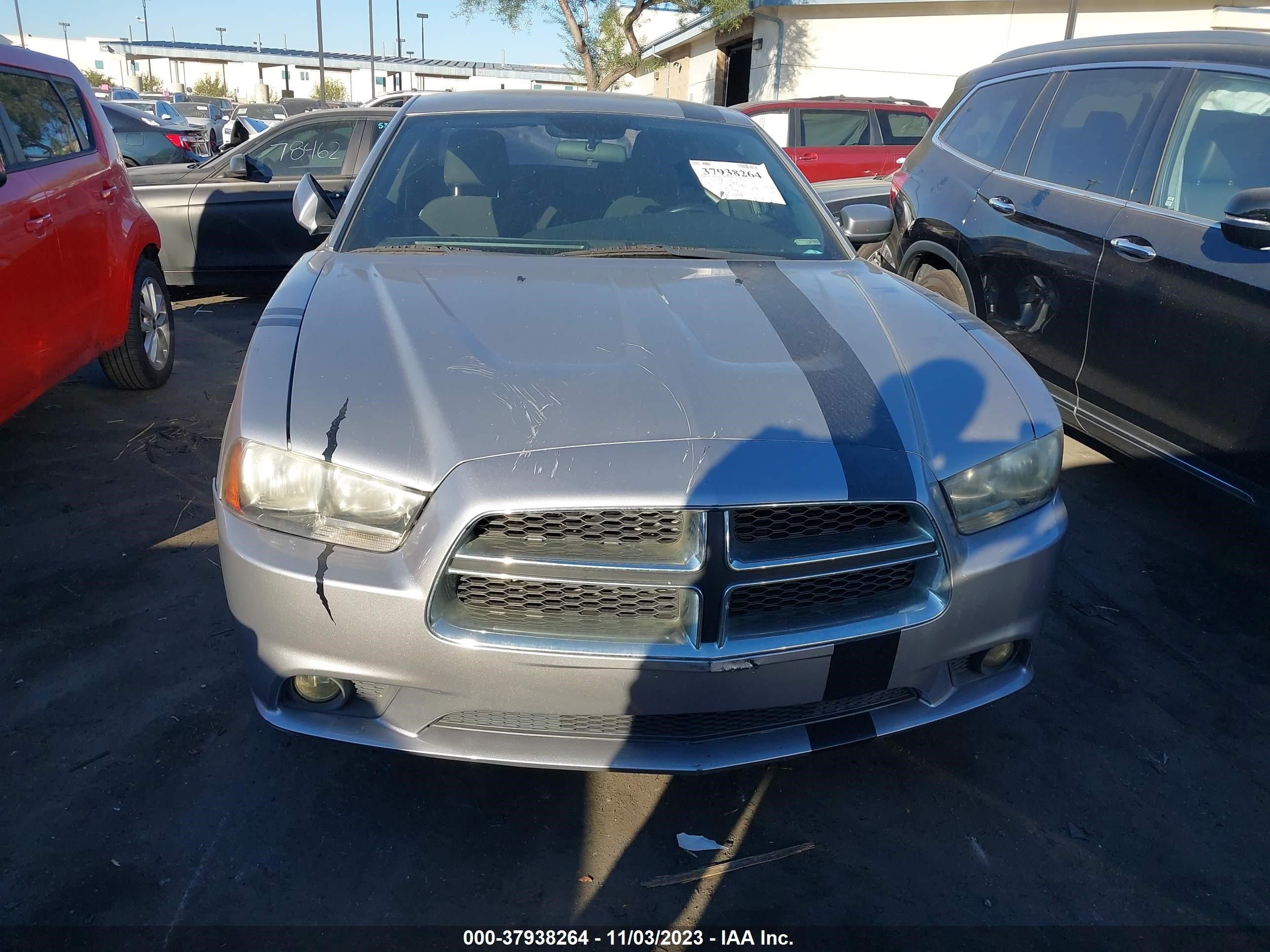 Photo 11 VIN: 2C3CDXBG0EH131330 - DODGE CHARGER 