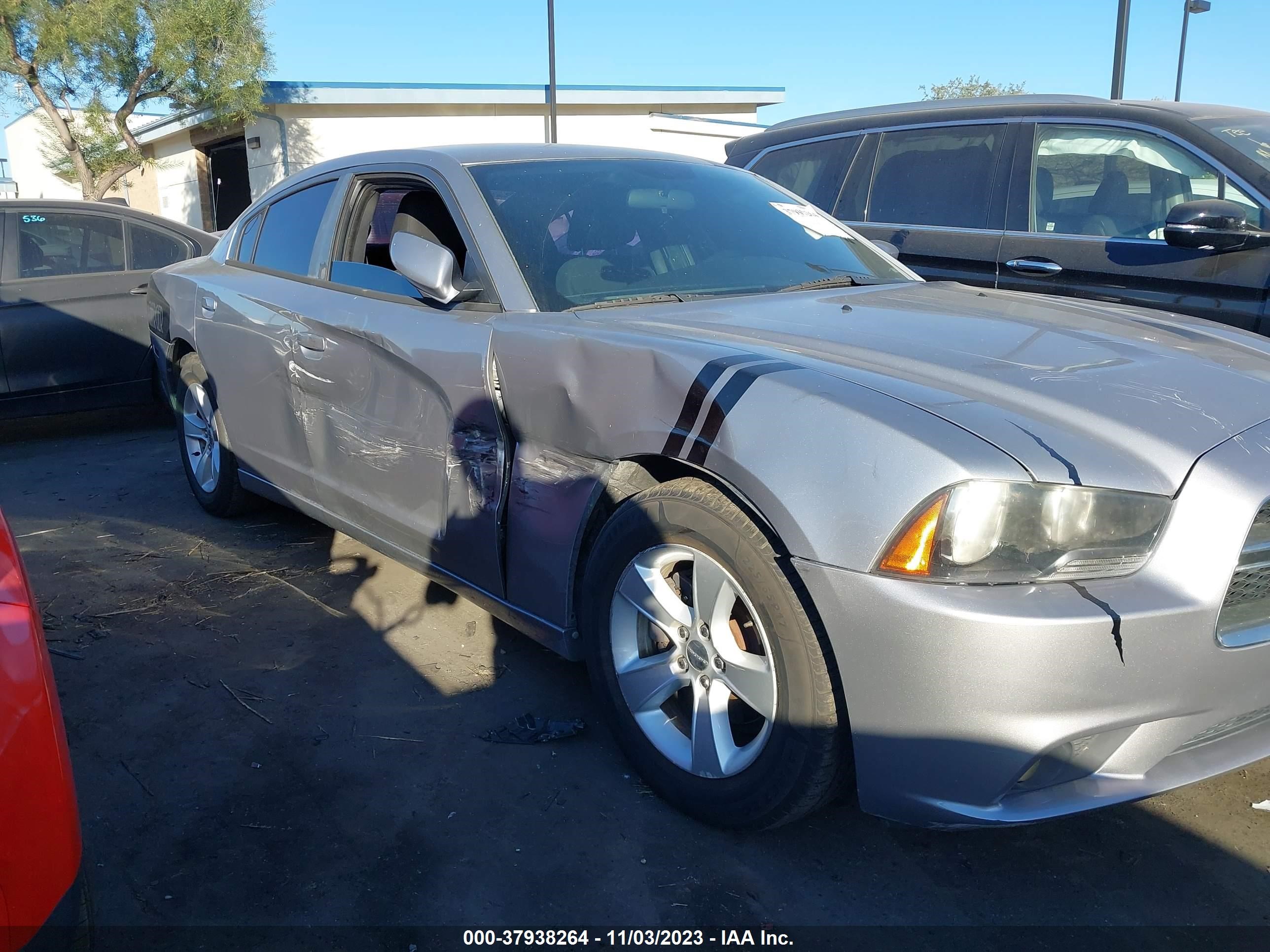 Photo 12 VIN: 2C3CDXBG0EH131330 - DODGE CHARGER 