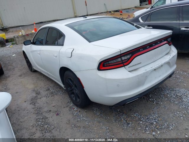 Photo 2 VIN: 2C3CDXBG0FH768123 - DODGE CHARGER 