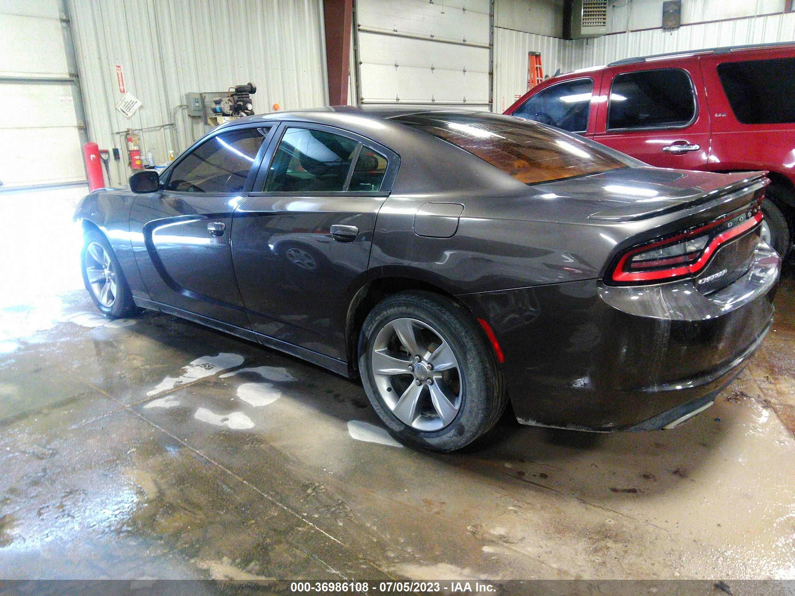 Photo 2 VIN: 2C3CDXBG0FH883885 - DODGE CHARGER 