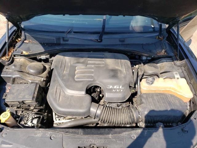 Photo 6 VIN: 2C3CDXBG0GH121125 - DODGE CHARGER SE 