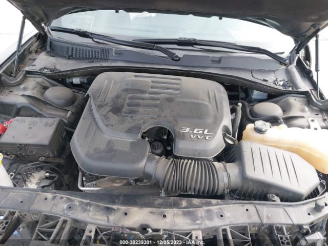 Photo 9 VIN: 2C3CDXBG0NH212666 - DODGE CHARGER 