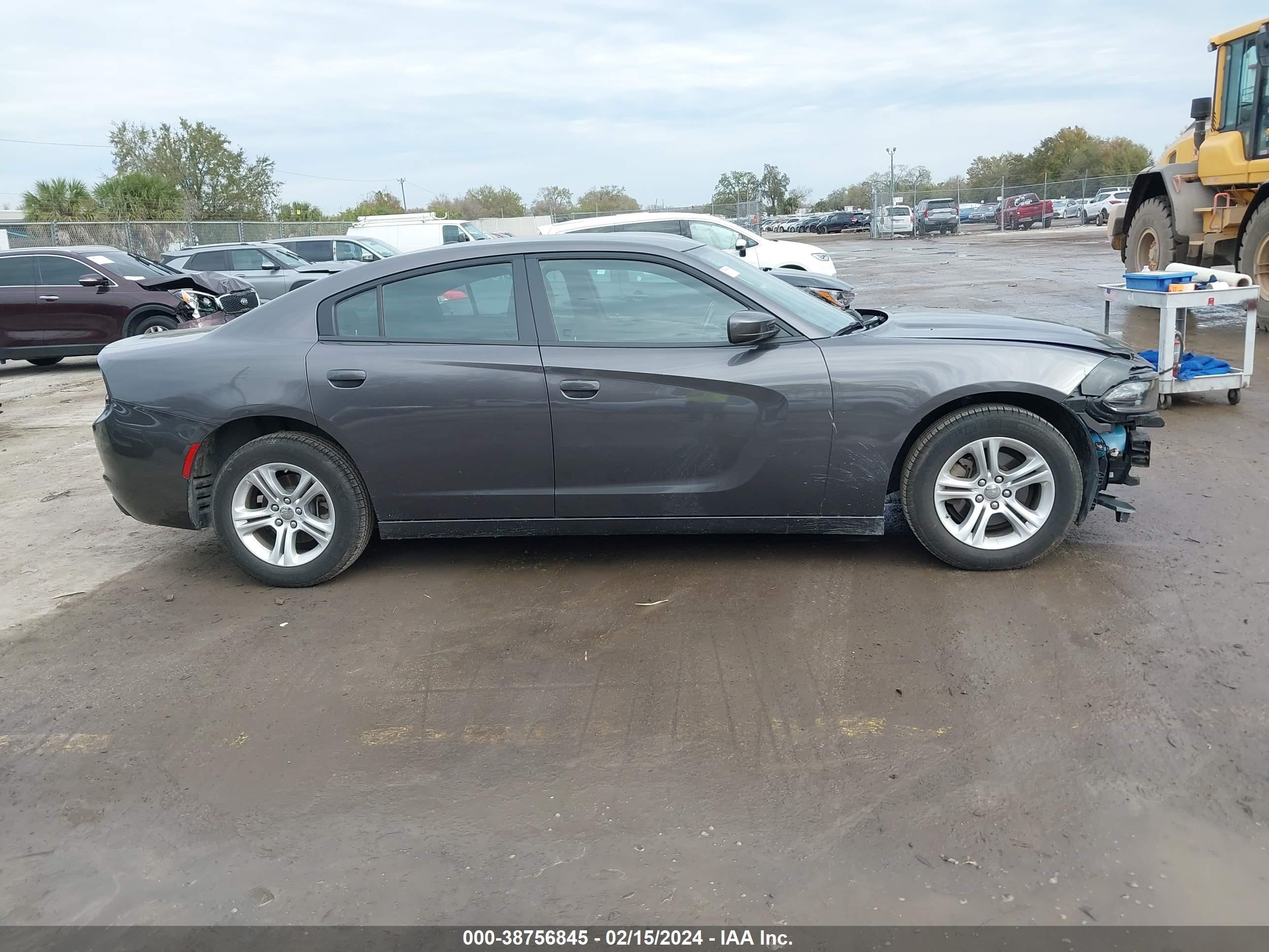 Photo 12 VIN: 2C3CDXBG0NH234683 - DODGE CHARGER 