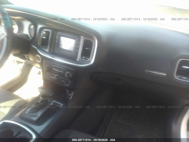 Photo 4 VIN: 2C3CDXBG1GH103216 - DODGE CHARGER 