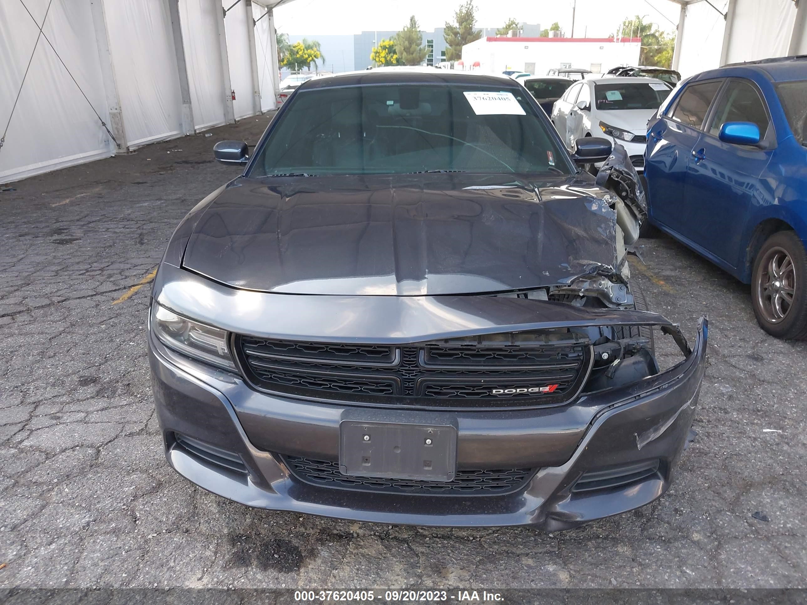 Photo 11 VIN: 2C3CDXBG1KH688453 - DODGE CHARGER 