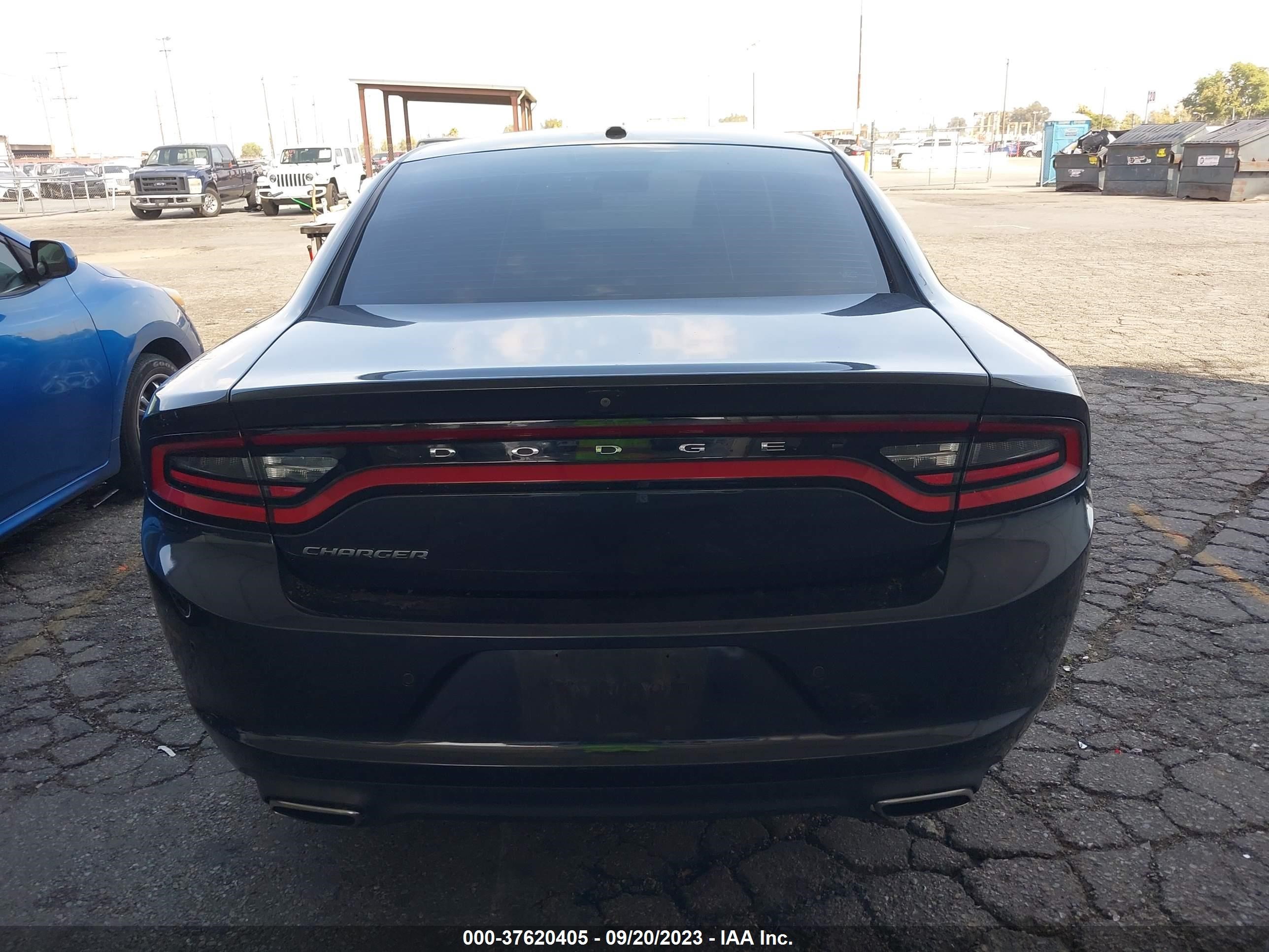 Photo 15 VIN: 2C3CDXBG1KH688453 - DODGE CHARGER 