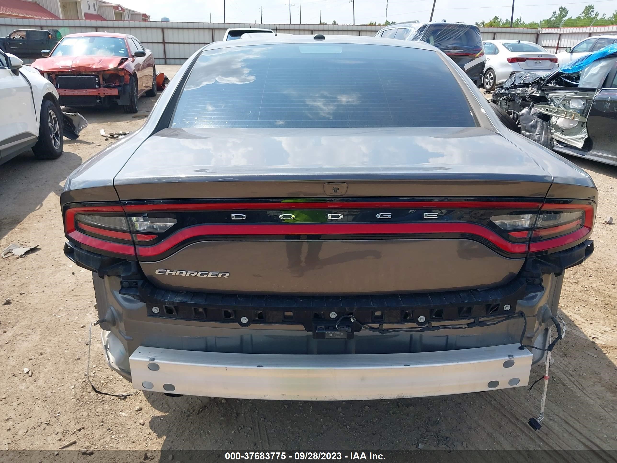 Photo 15 VIN: 2C3CDXBG1MH642236 - DODGE CHARGER 