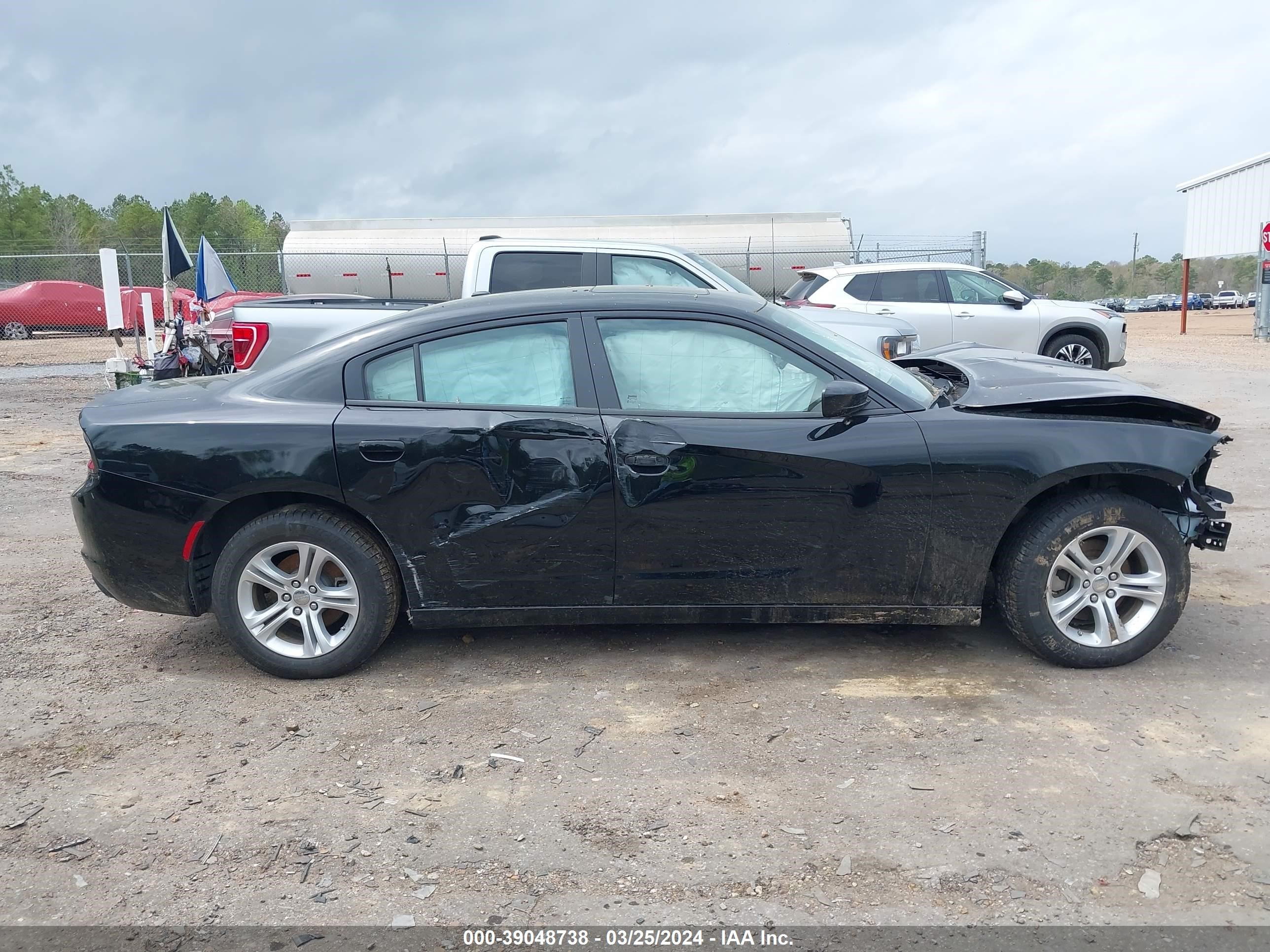 Photo 13 VIN: 2C3CDXBG1NH246602 - DODGE CHARGER 