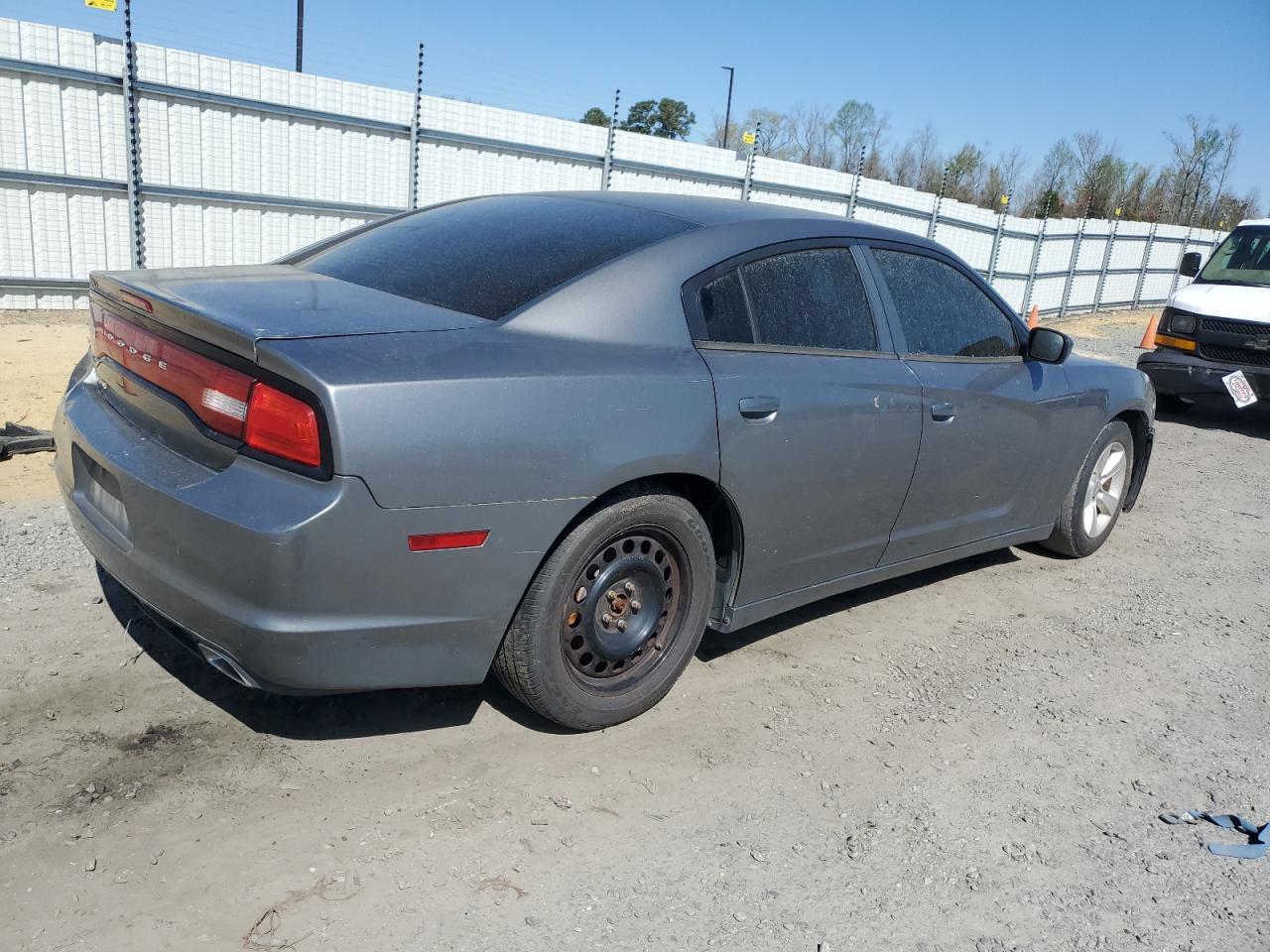 Photo 2 VIN: 2C3CDXBG2CH296440 - DODGE CHARGER 