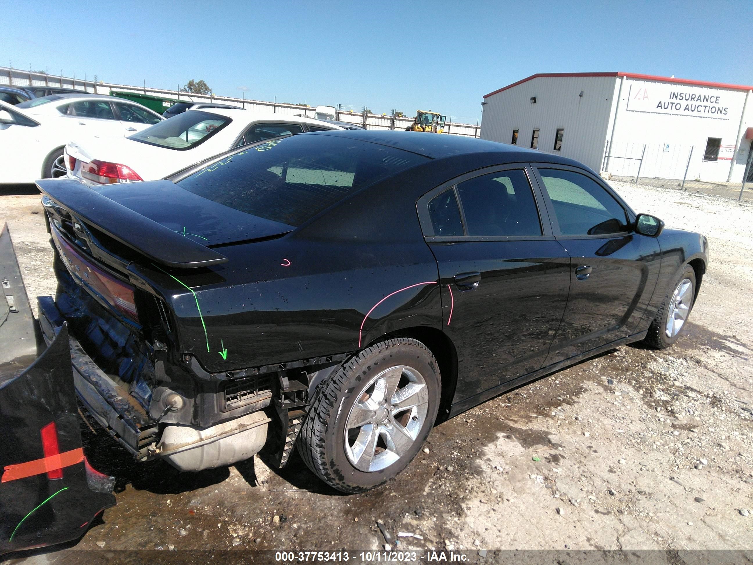 Photo 3 VIN: 2C3CDXBG2DH526480 - DODGE CHARGER 