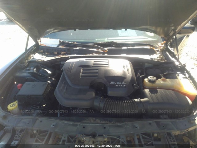 Photo 9 VIN: 2C3CDXBG2FH752151 - DODGE CHARGER 