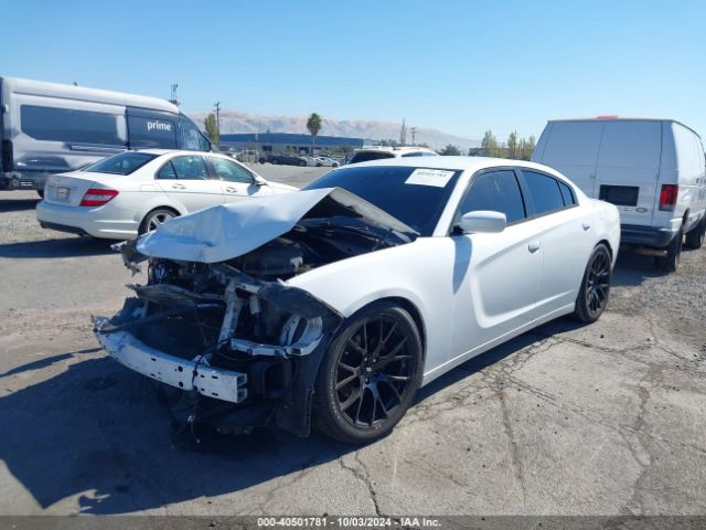 Photo 1 VIN: 2C3CDXBG2FH840696 - DODGE CHARGER 