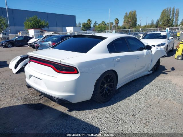 Photo 3 VIN: 2C3CDXBG2FH840696 - DODGE CHARGER 