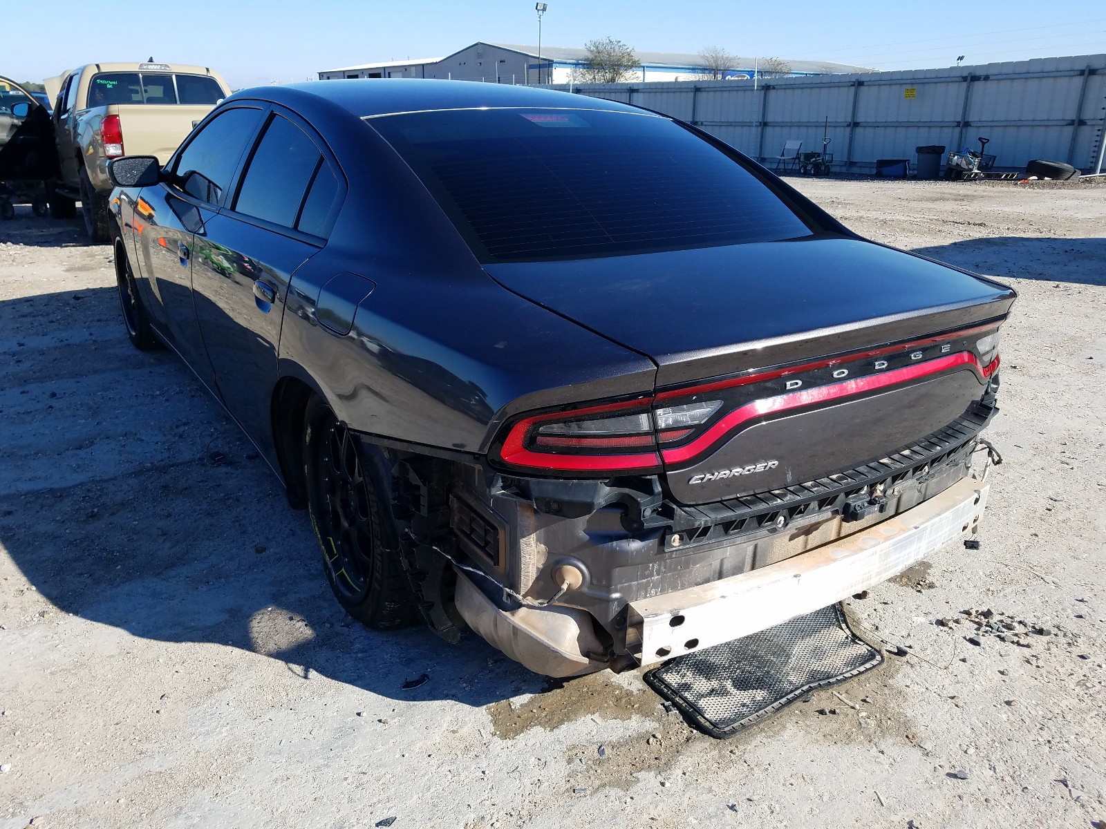 Photo 2 VIN: 2C3CDXBG2HH584143 - DODGE CHARGER 