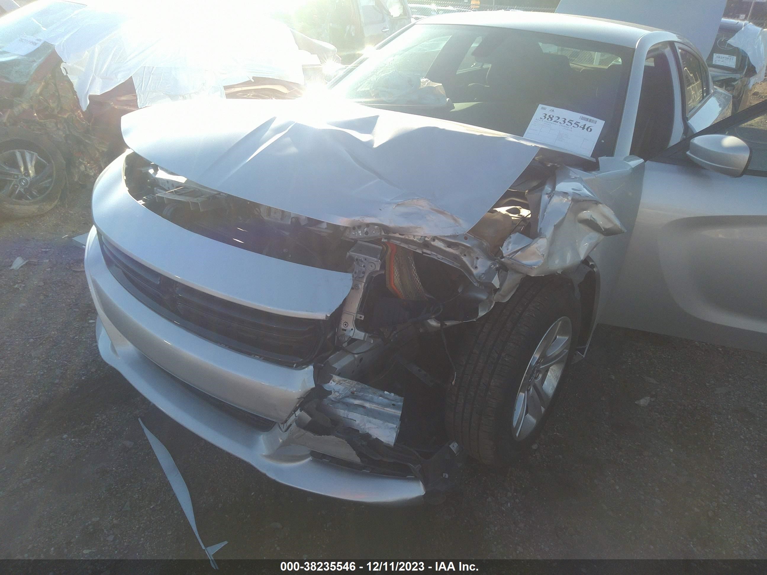 Photo 5 VIN: 2C3CDXBG2NH125545 - DODGE CHARGER 