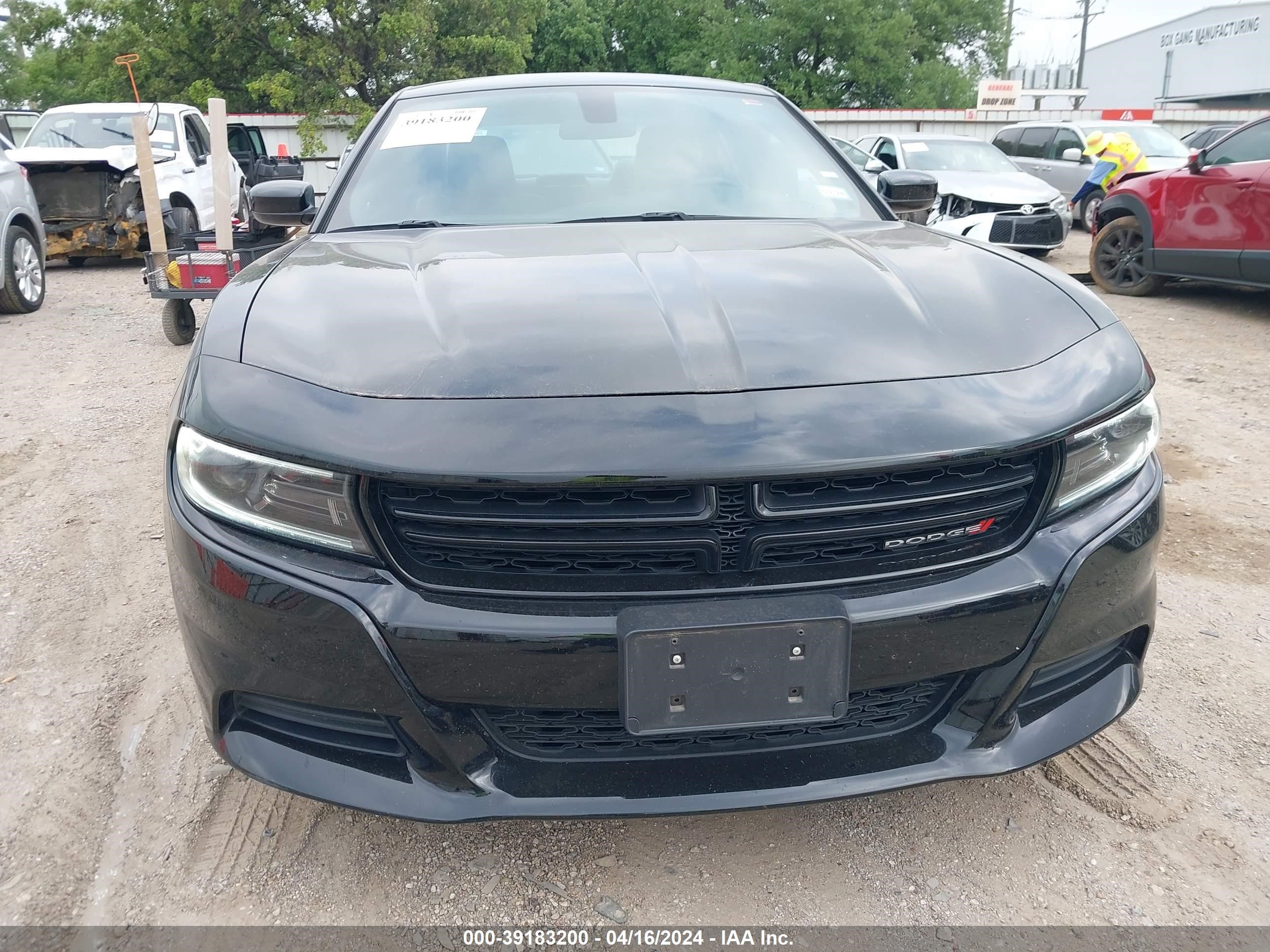 Photo 11 VIN: 2C3CDXBG2NH172767 - DODGE CHARGER 