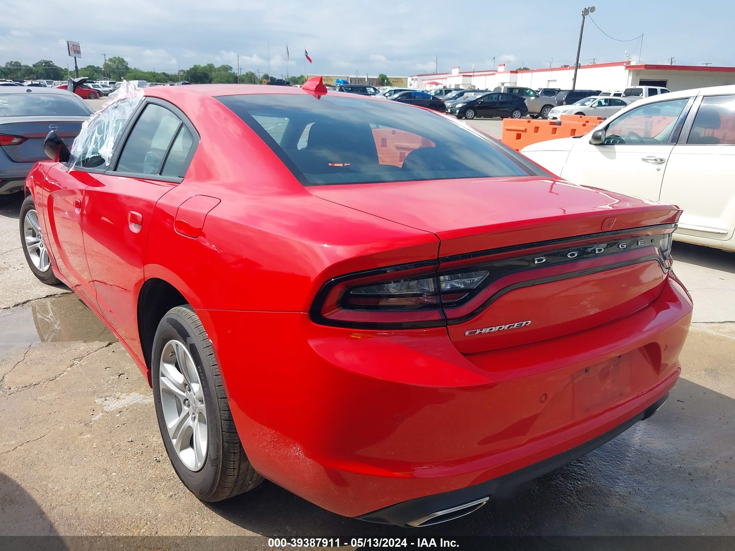 Photo 2 VIN: 2C3CDXBG2PH531098 - DODGE CHARGER 