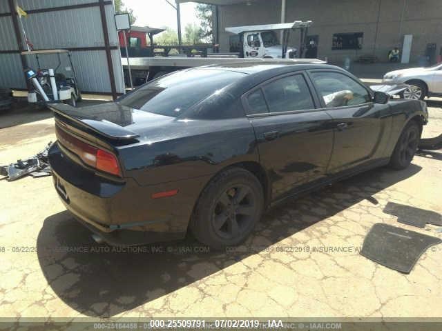 Photo 3 VIN: 2C3CDXBG3CH218863 - DODGE CHARGER 