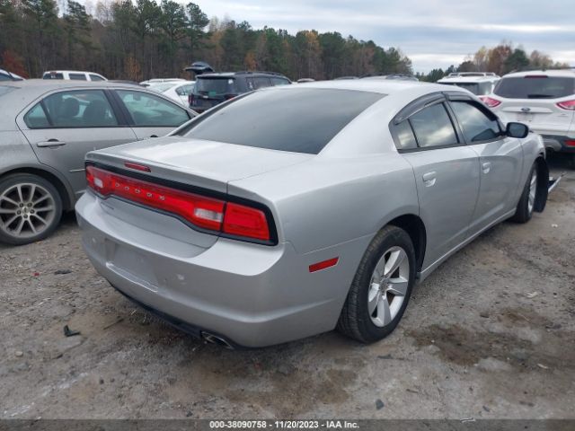 Photo 3 VIN: 2C3CDXBG3CH286645 - DODGE CHARGER 