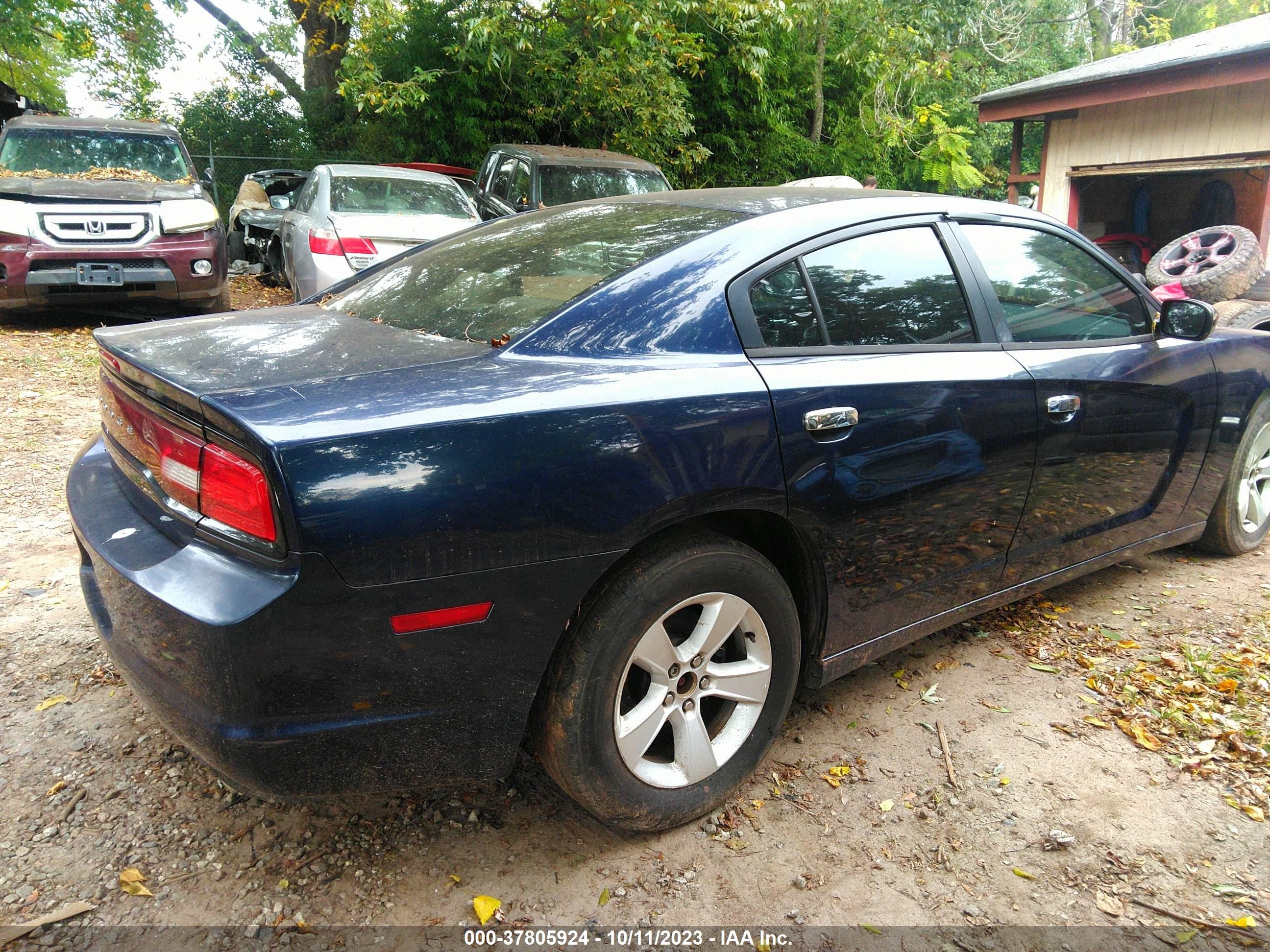 Photo 3 VIN: 2C3CDXBG3DH624062 - DODGE CHARGER 