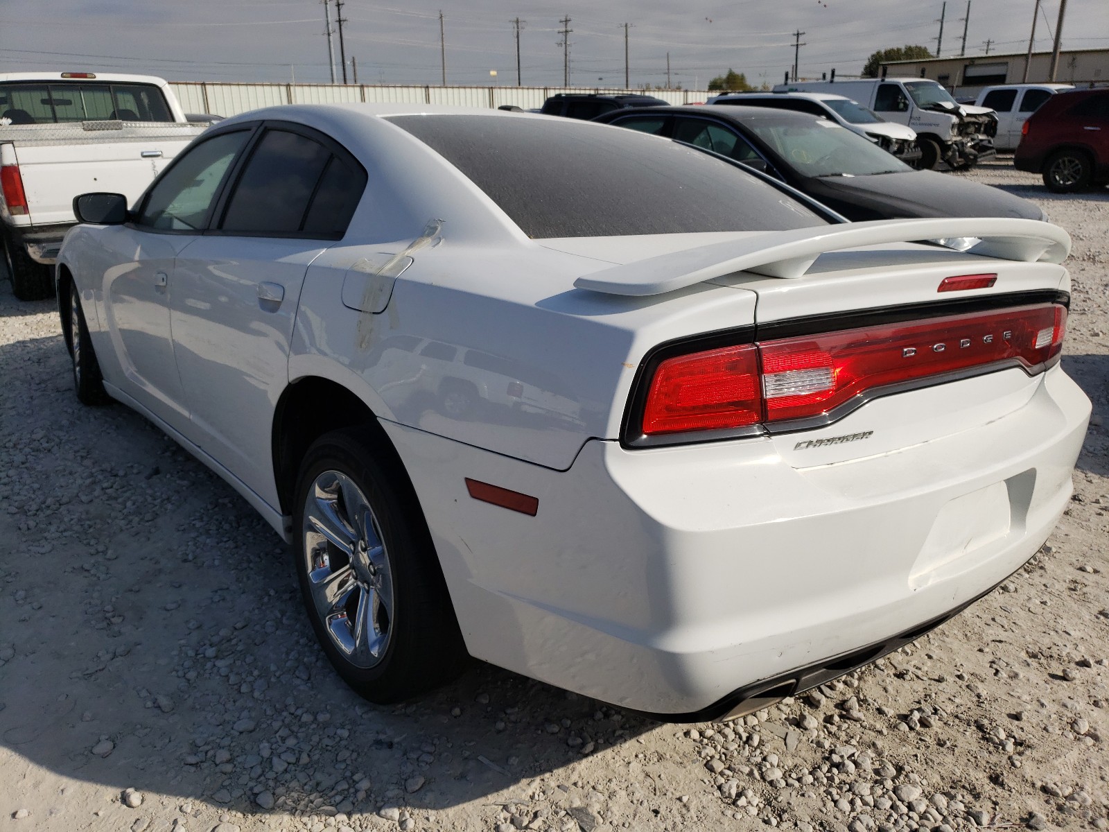 Photo 2 VIN: 2C3CDXBG3EH134657 - DODGE CHARGER SE 