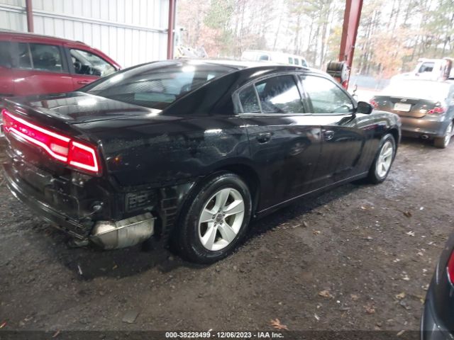 Photo 3 VIN: 2C3CDXBG3EH326144 - DODGE CHARGER 