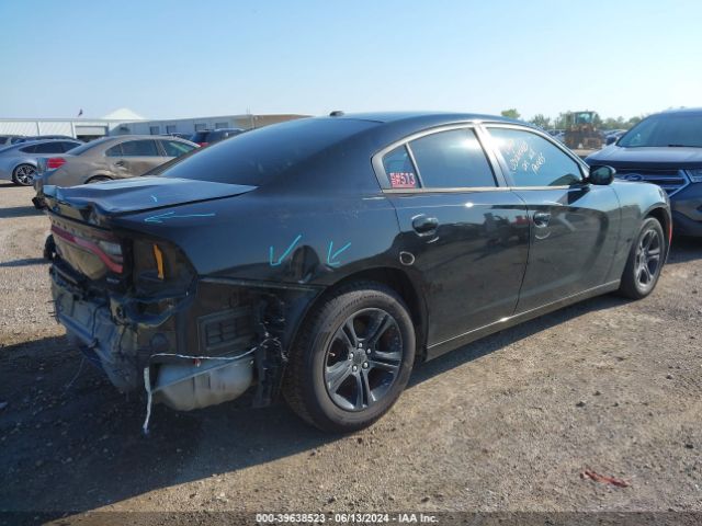 Photo 3 VIN: 2C3CDXBG3JH173565 - DODGE CHARGER 