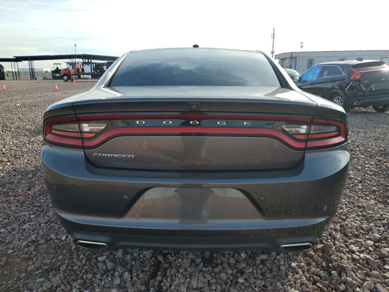 Photo 5 VIN: 2C3CDXBG3KH658306 - DODGE CHARGER 