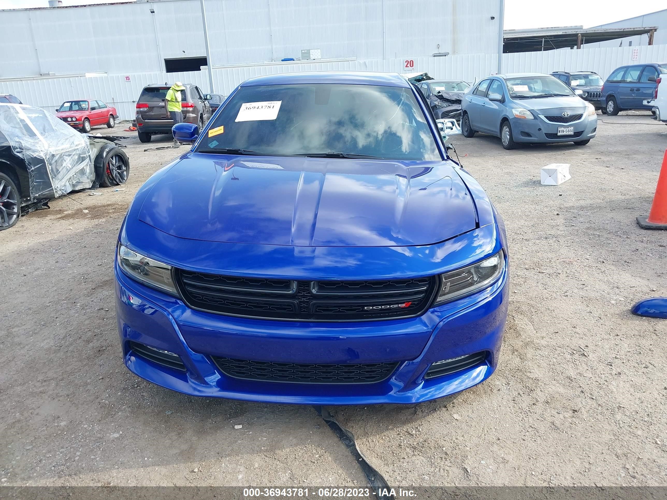 Photo 11 VIN: 2C3CDXBG3NH225489 - DODGE CHARGER 