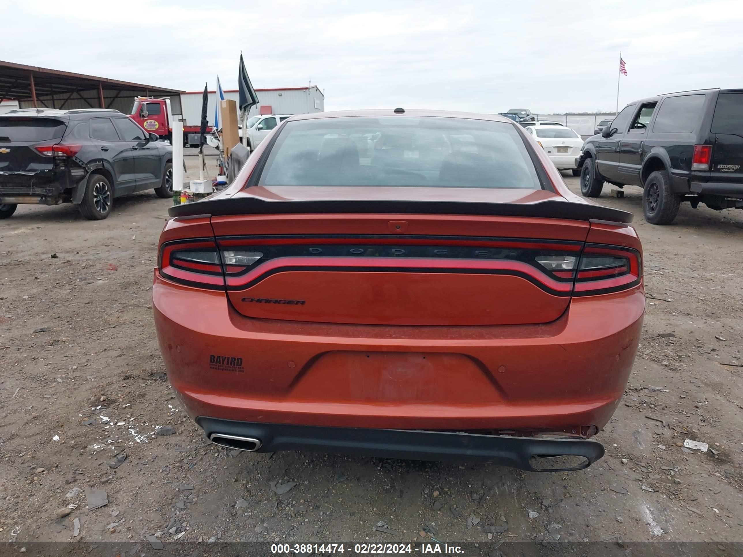 Photo 15 VIN: 2C3CDXBG3NH246388 - DODGE CHARGER 