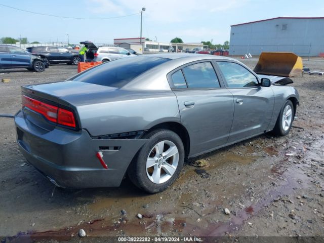 Photo 3 VIN: 2C3CDXBG4CH213395 - DODGE CHARGER 