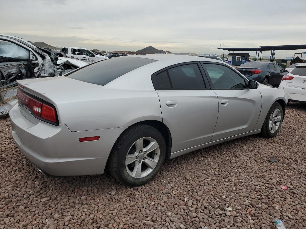 Photo 2 VIN: 2C3CDXBG4CH287190 - DODGE CHARGER 