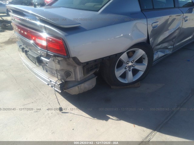 Photo 5 VIN: 2C3CDXBG4EH130214 - DODGE CHARGER 