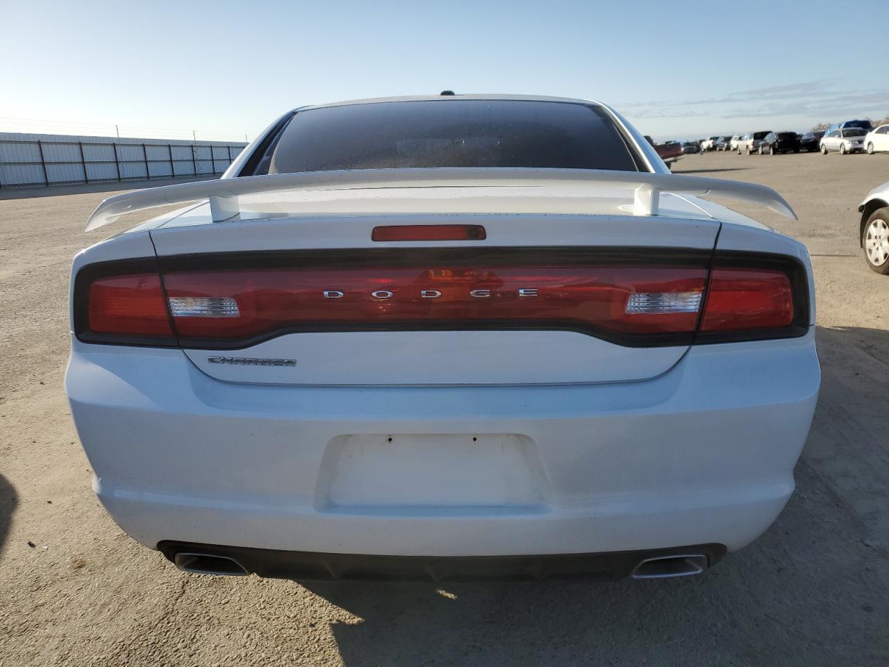 Photo 5 VIN: 2C3CDXBG4EH188081 - DODGE CHARGER 