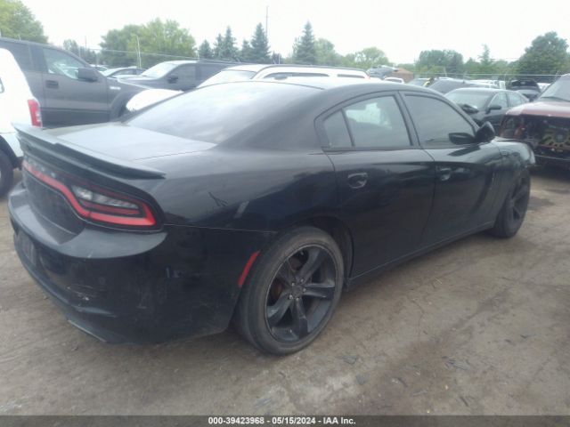 Photo 3 VIN: 2C3CDXBG4FH878947 - DODGE CHARGER 