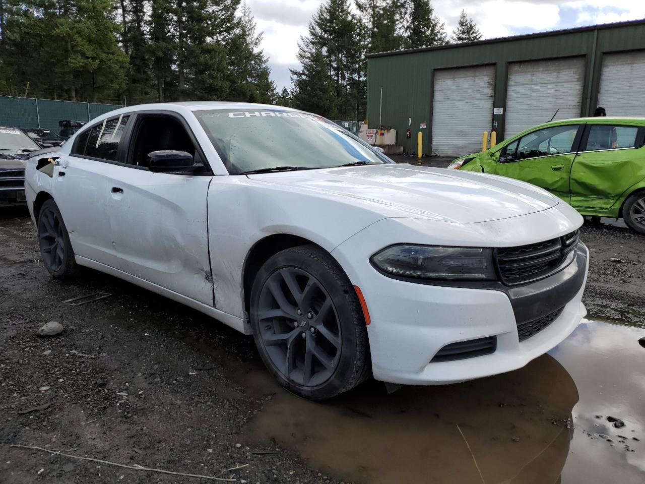 Photo 3 VIN: 2C3CDXBG4KH613973 - DODGE CHARGER 