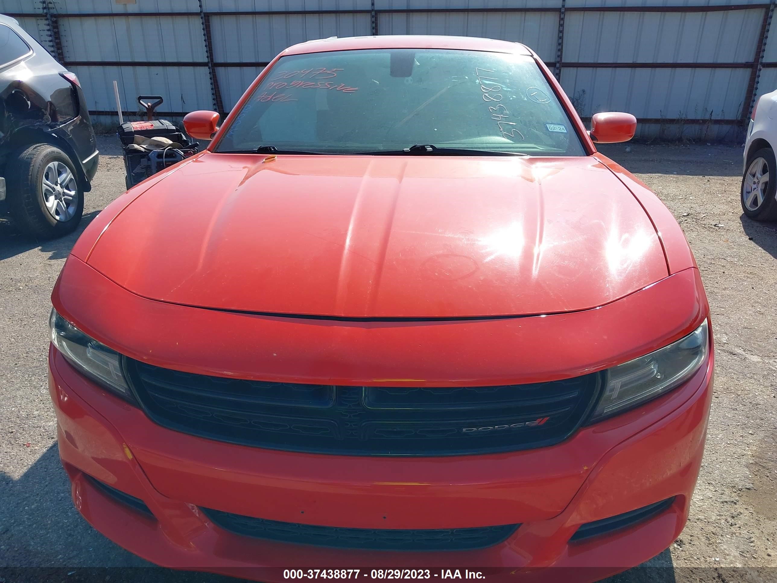 Photo 11 VIN: 2C3CDXBG4KH719954 - DODGE CHARGER 