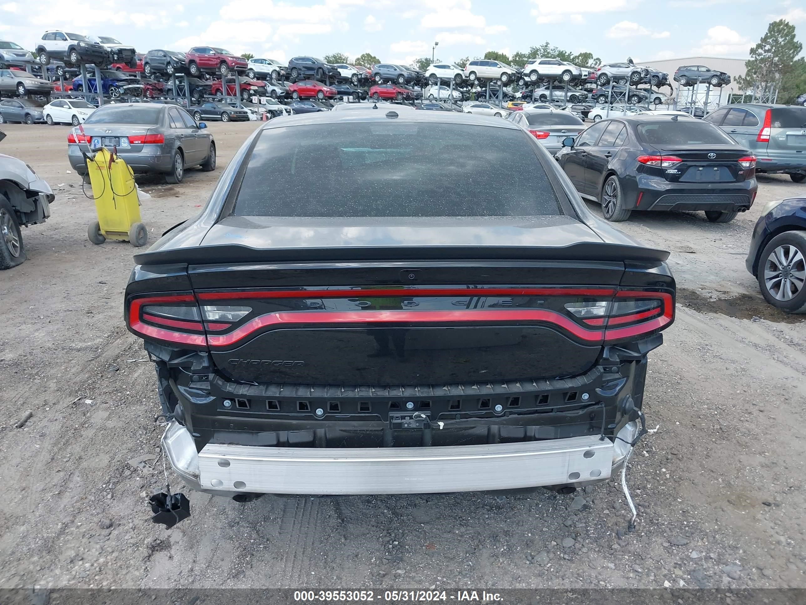 Photo 16 VIN: 2C3CDXBG4NH246299 - DODGE CHARGER 